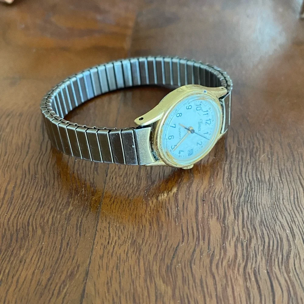 Timex vintage dainty